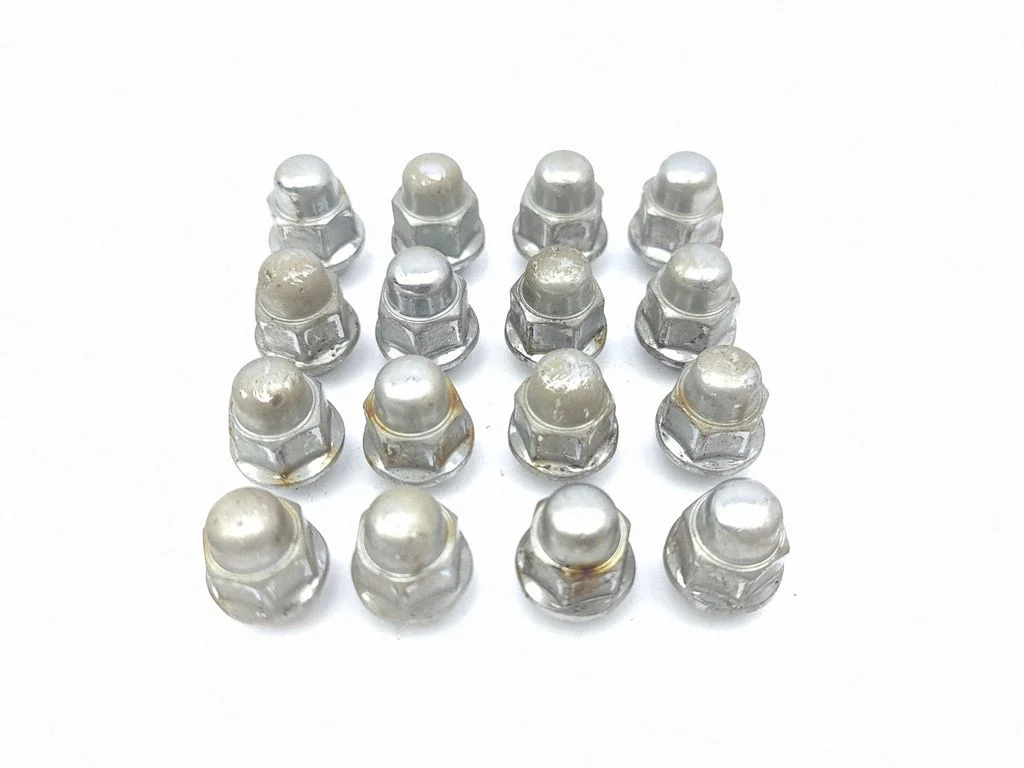 Nuts/bolts