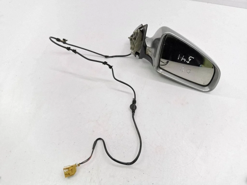Mehaaniline välispeegel – Audi A4 S4 B6 8E 8H (2001-2005)