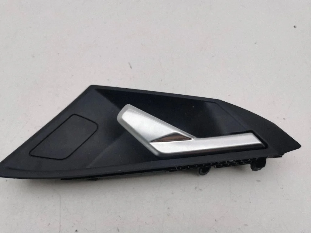 Front door interior handle 8Y0837019
