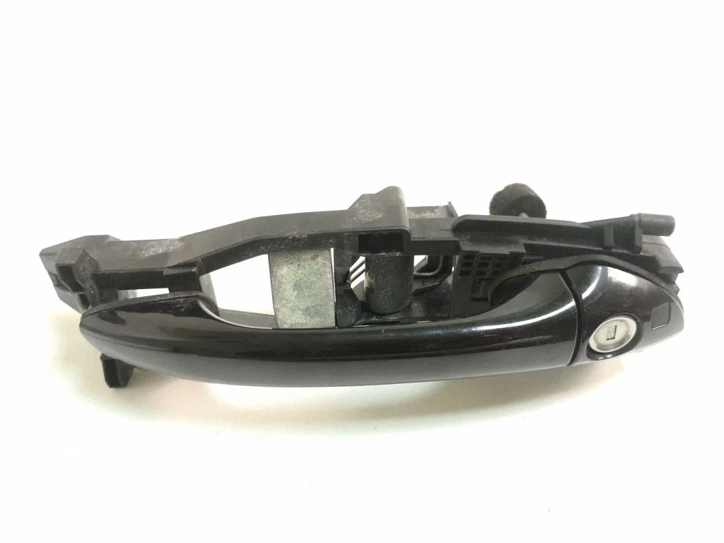 Esiukse välimine käepide – Mercedes-Benz CLC-klass CL203 (2008-2011)