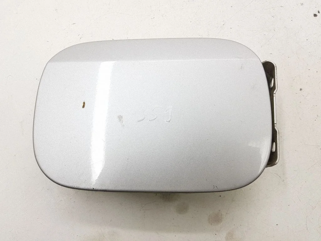 Klapka wlewu paliwa A0005843117