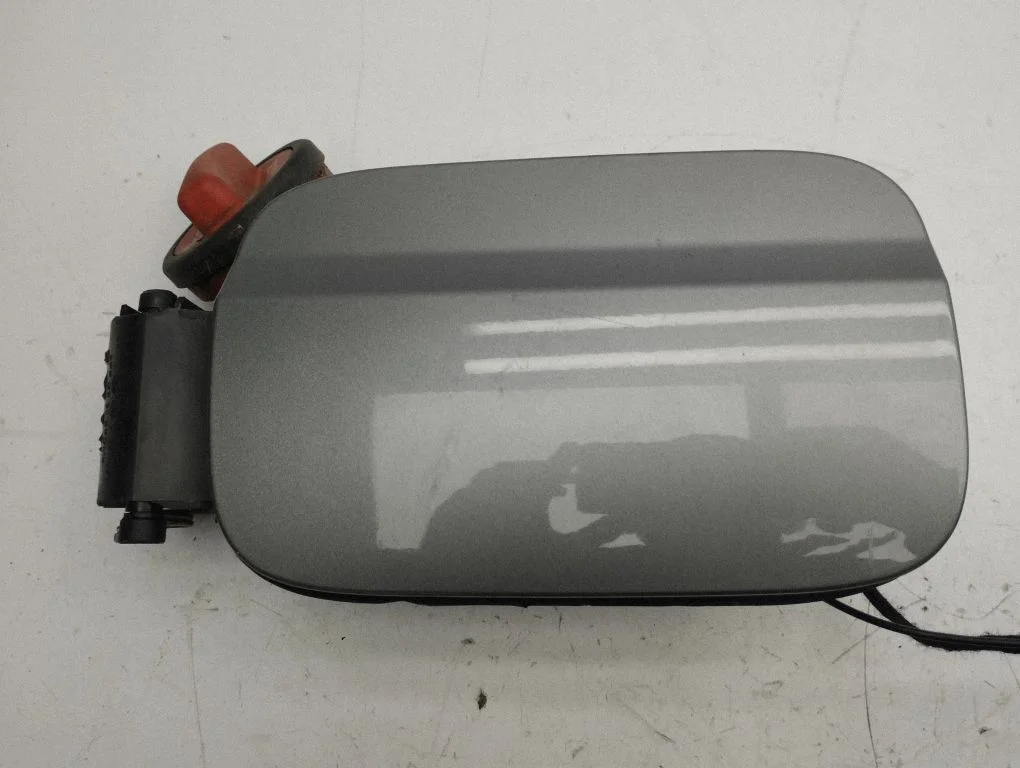 Fuel tank cap – Mercedes-Benz C-Class AMG W204 (2007-2014)