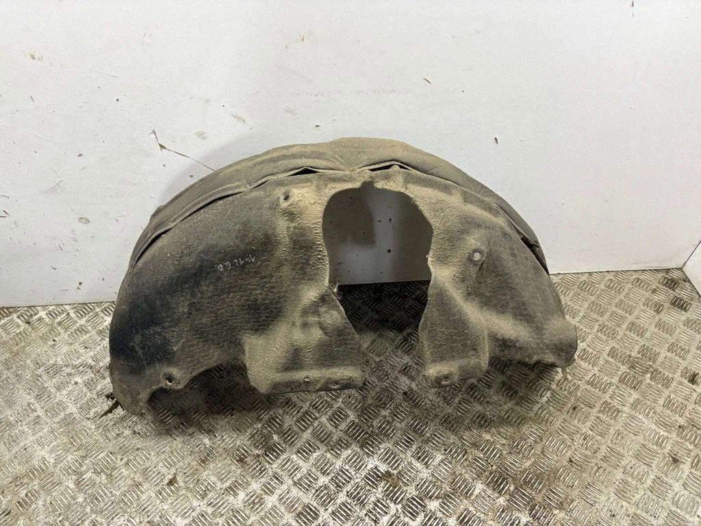 Rear arch fender liner splash guards – right