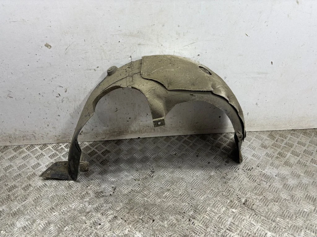 Rear arch fender liner splash guards – left