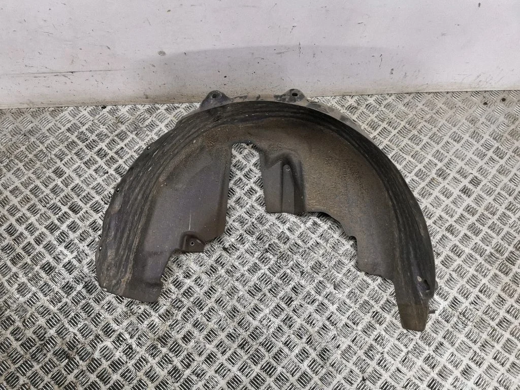 Rear arch fender liner splash guards – right