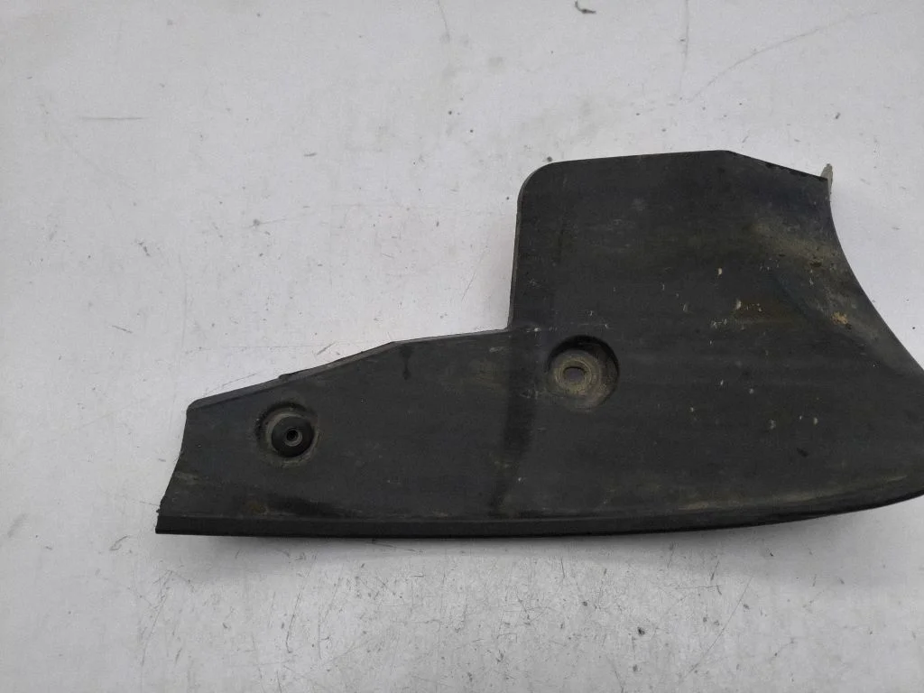 Tagumine poritiivakate – Toyota Yaris (2012-2014)