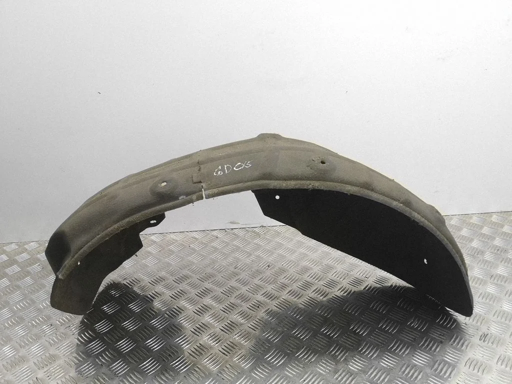 Rear arch fender liner splash guards – right