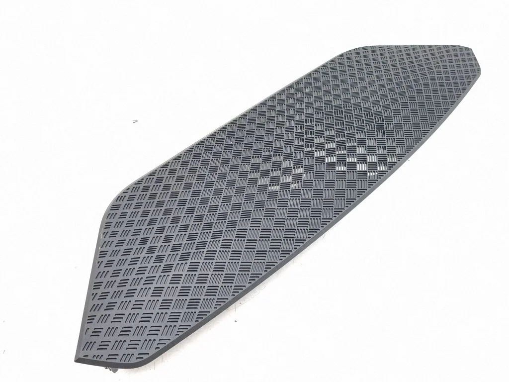 Dash center speaker trim cover 9496540