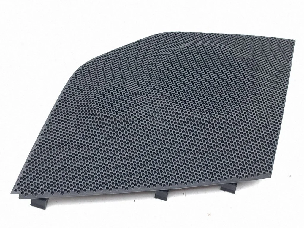 Maskownica głośnika środkowego 66118CA010