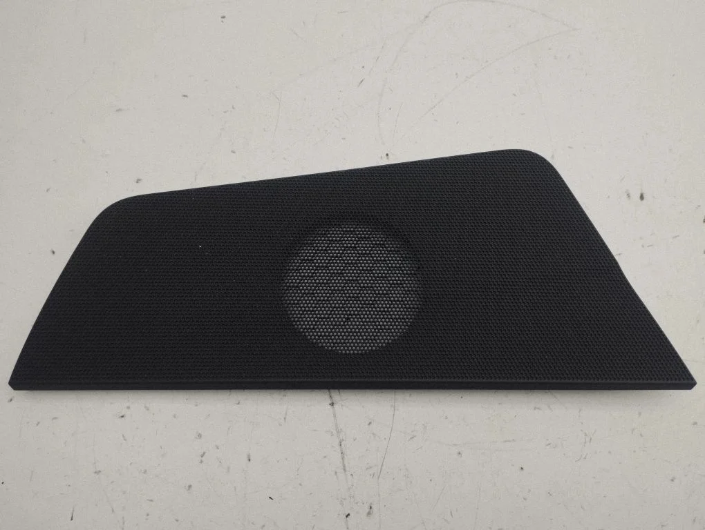 Dash center speaker trim cover – Volkswagen e-Golf (2014-)