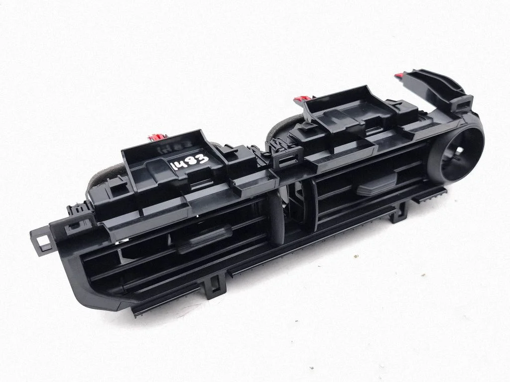 Dash center air vent grill 4C56512260