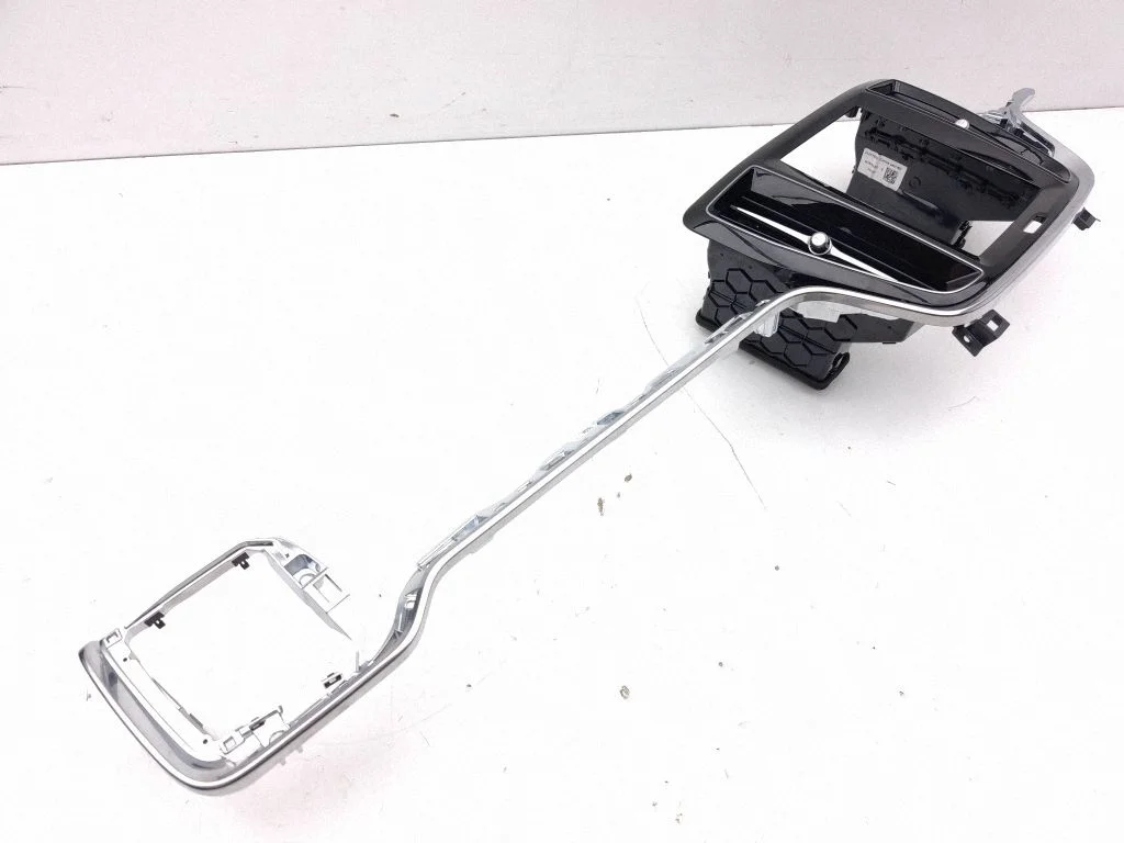 Dash center air vent grill – Volvo V60 (2018-)