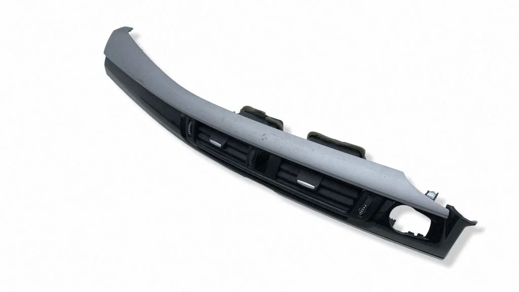Dash center air vent grill 925250008