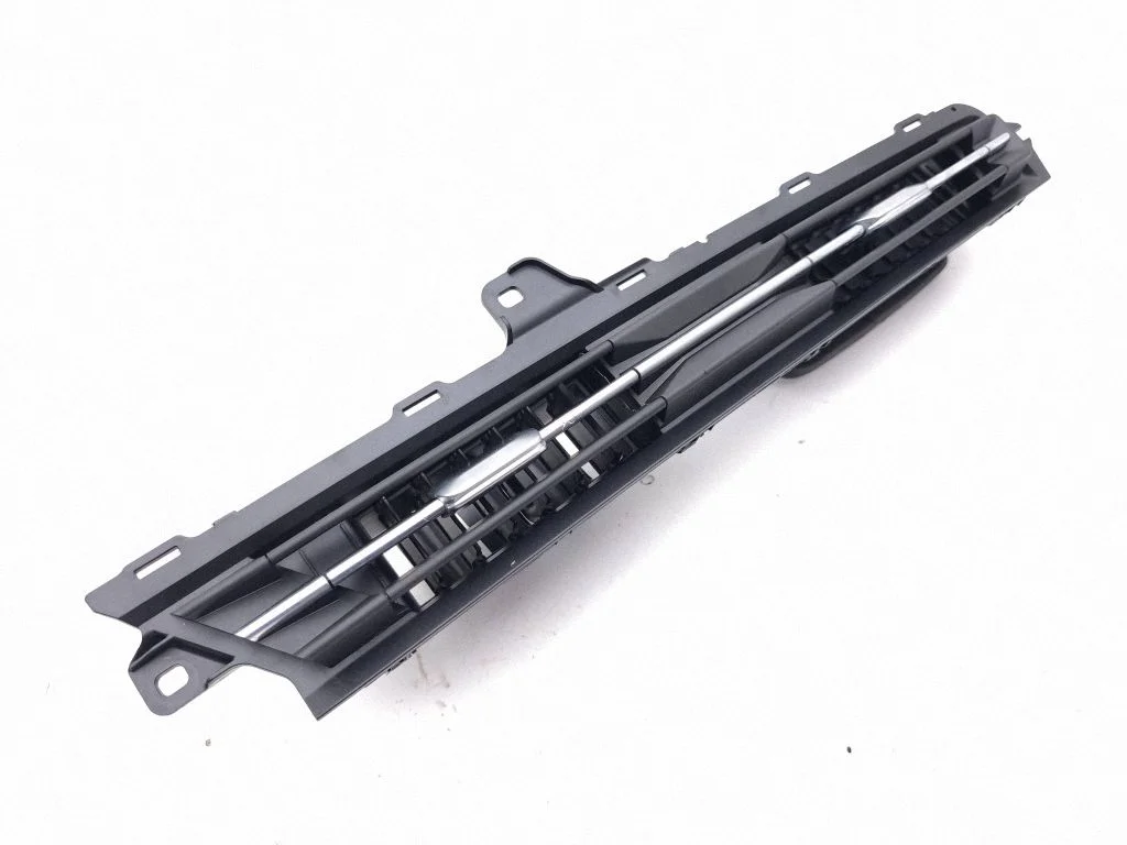 Dash center air vent grill 8Y2820951A