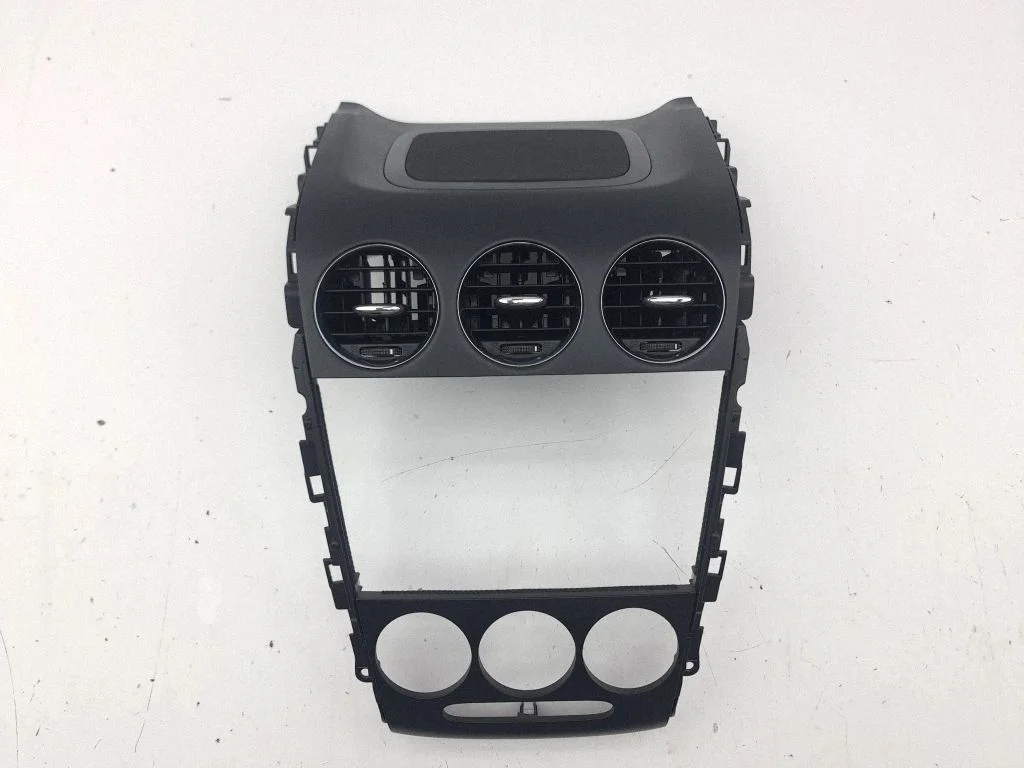 Dash center air vent grill EH67