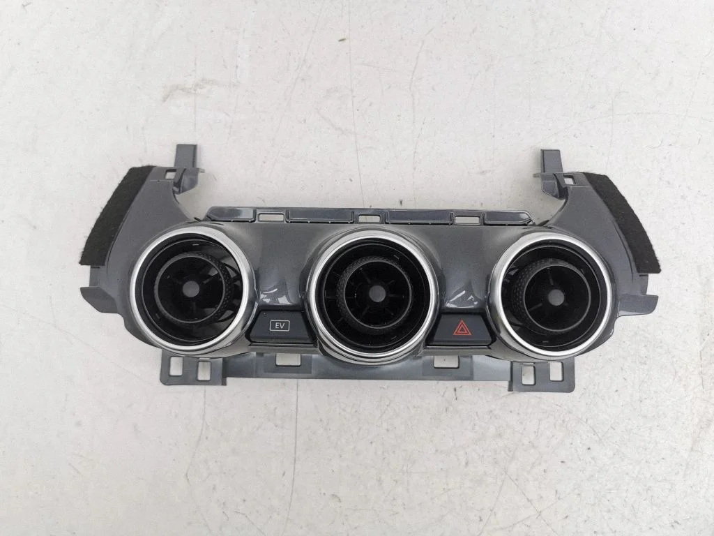 Dash center air vent grill 682606PA0A