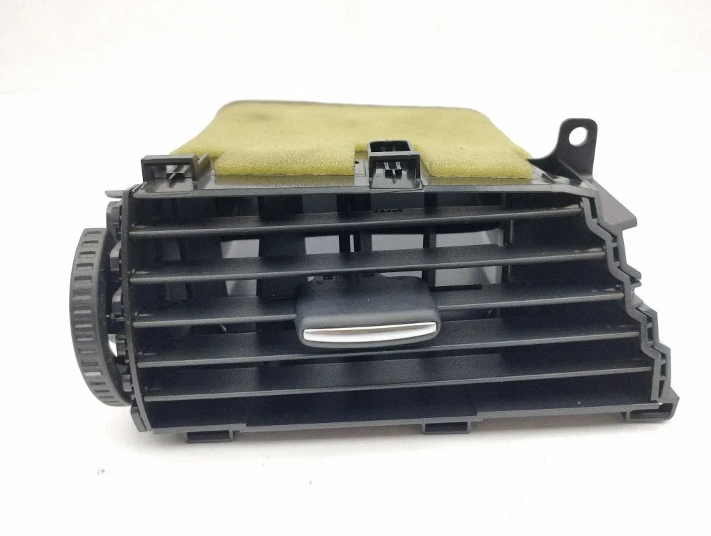 Dash center air vent grill GHR1GM910