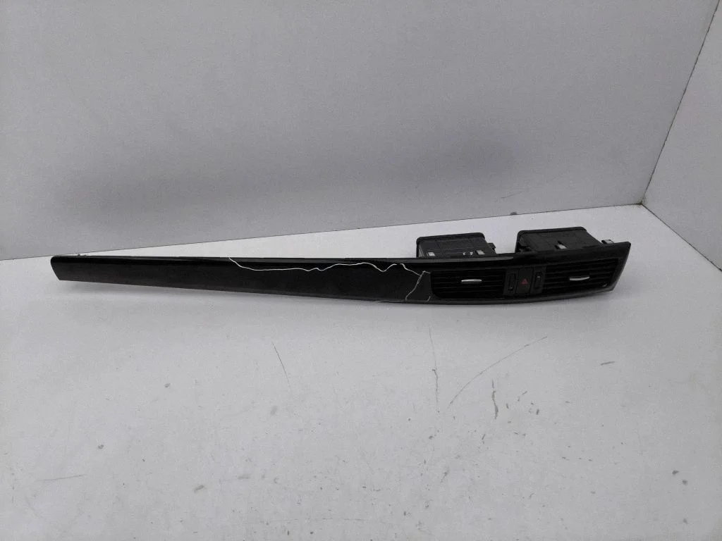 Dash center air vent grill – Mazda CX-5 (2012-2017)