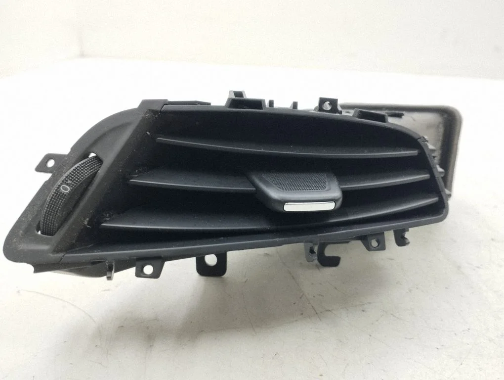 Dash center air vent grill 13427382