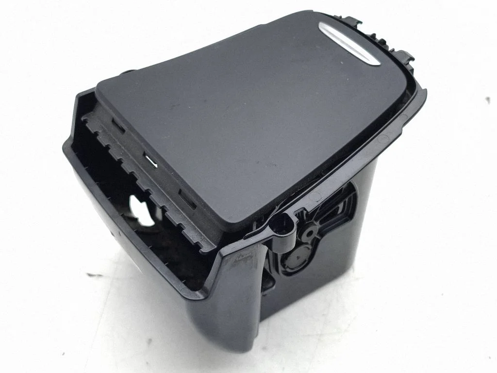 Glove box A2466801010