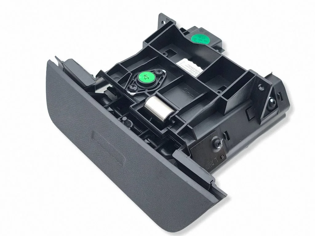 Glove box Y0047010