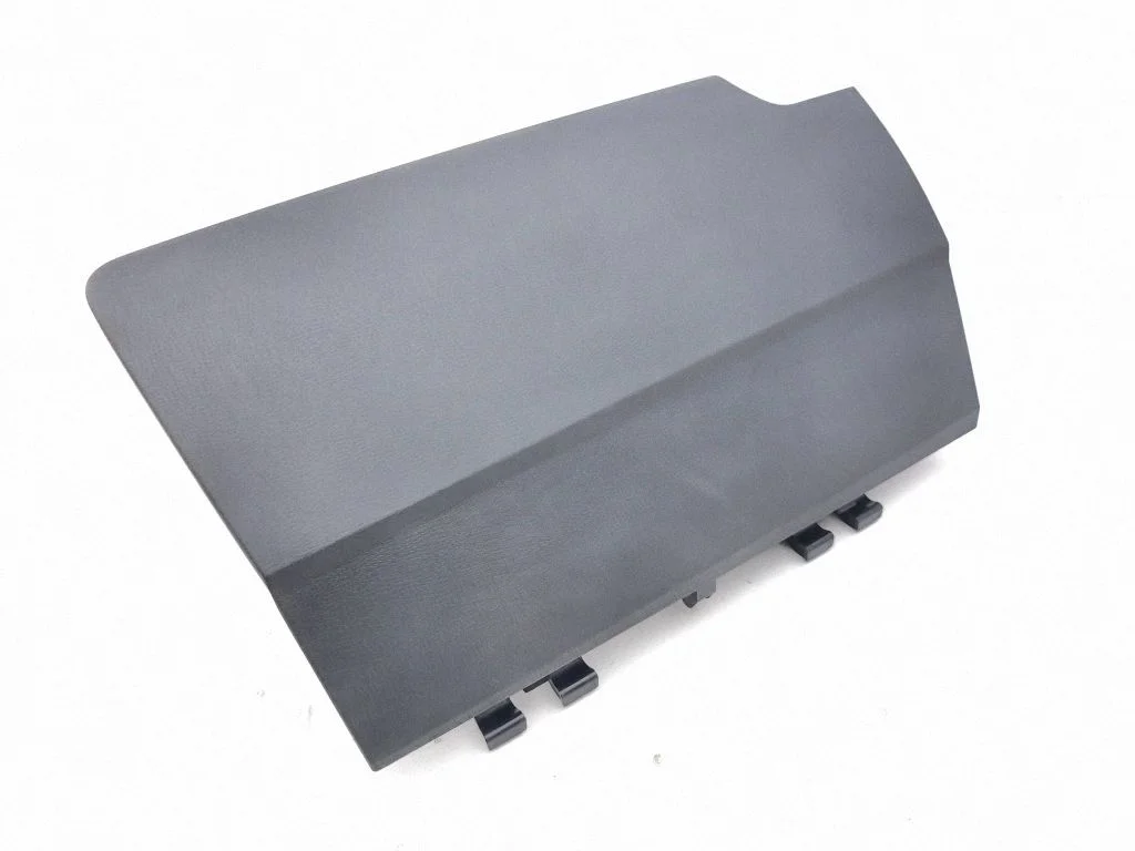 Glove box 10C857121