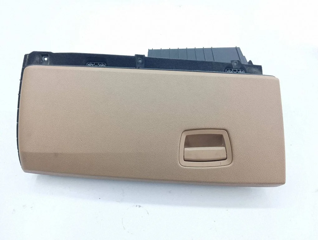 Glove box 9143944