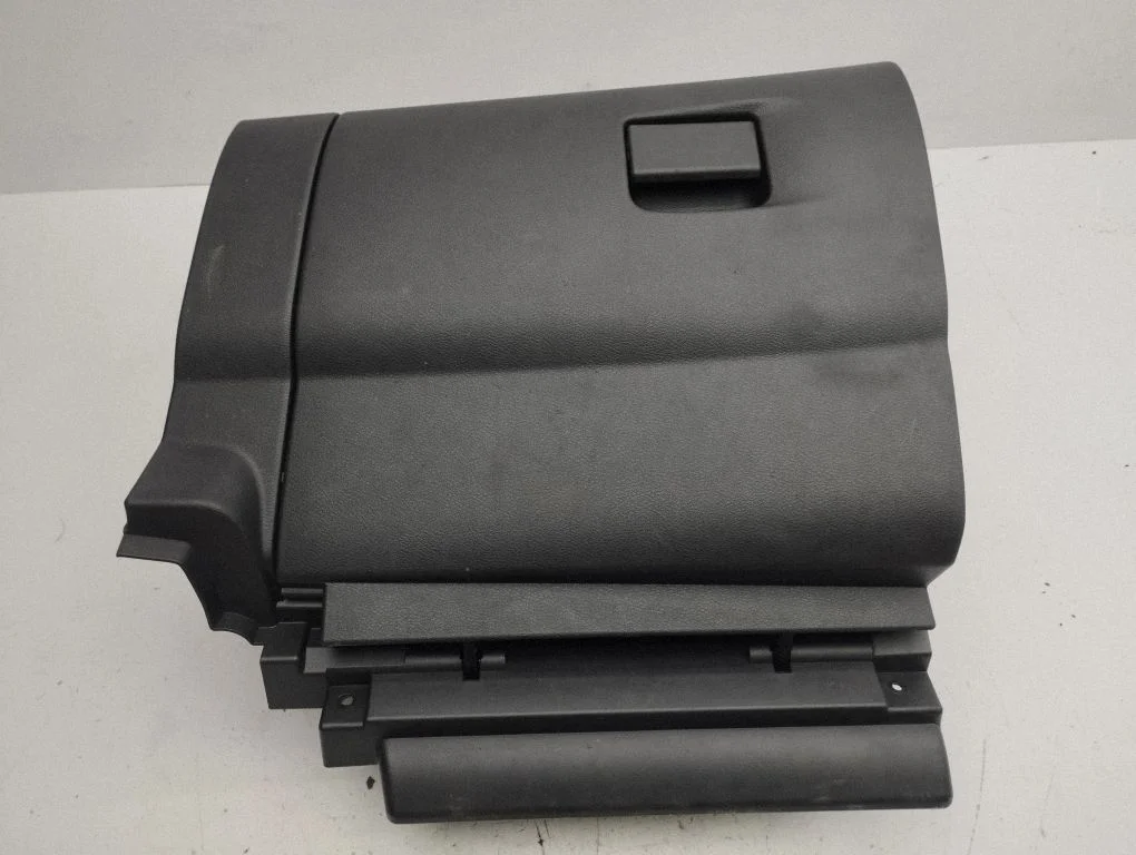 Glove box 685206PA0A