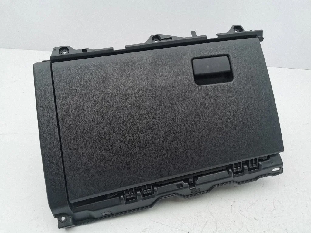 Glove box 5555202440