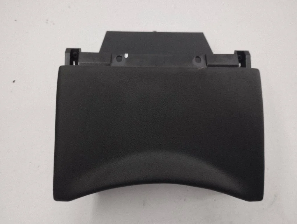 Glove box 67490000