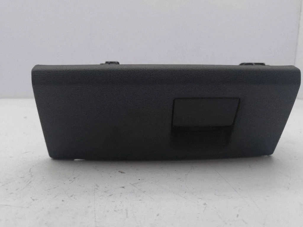 Glove box 8K0882602B
