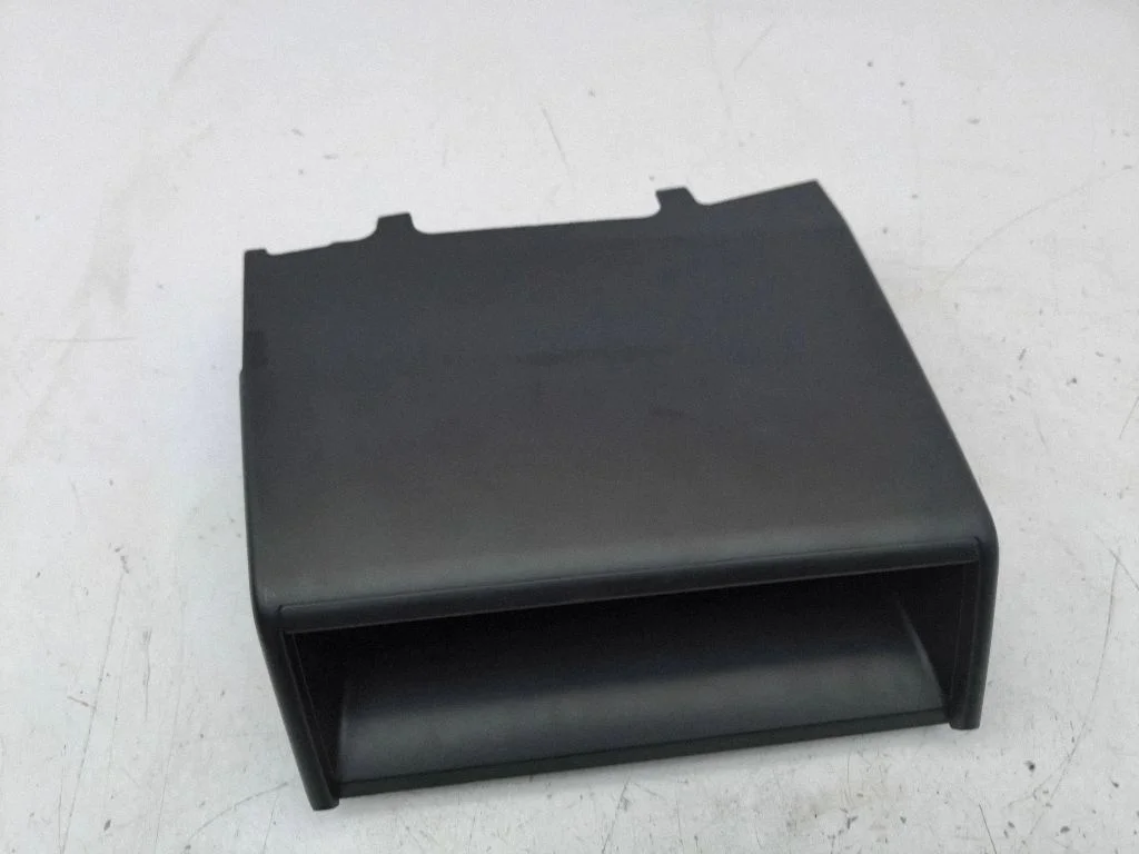 Glove box 10236000