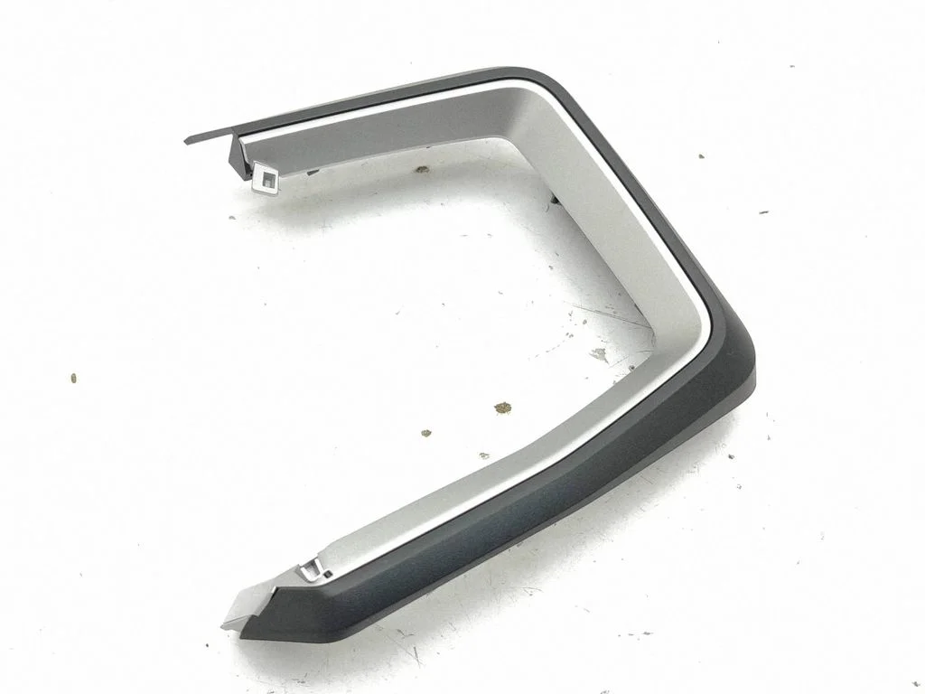 Dashboard glove box trim 82C857237B