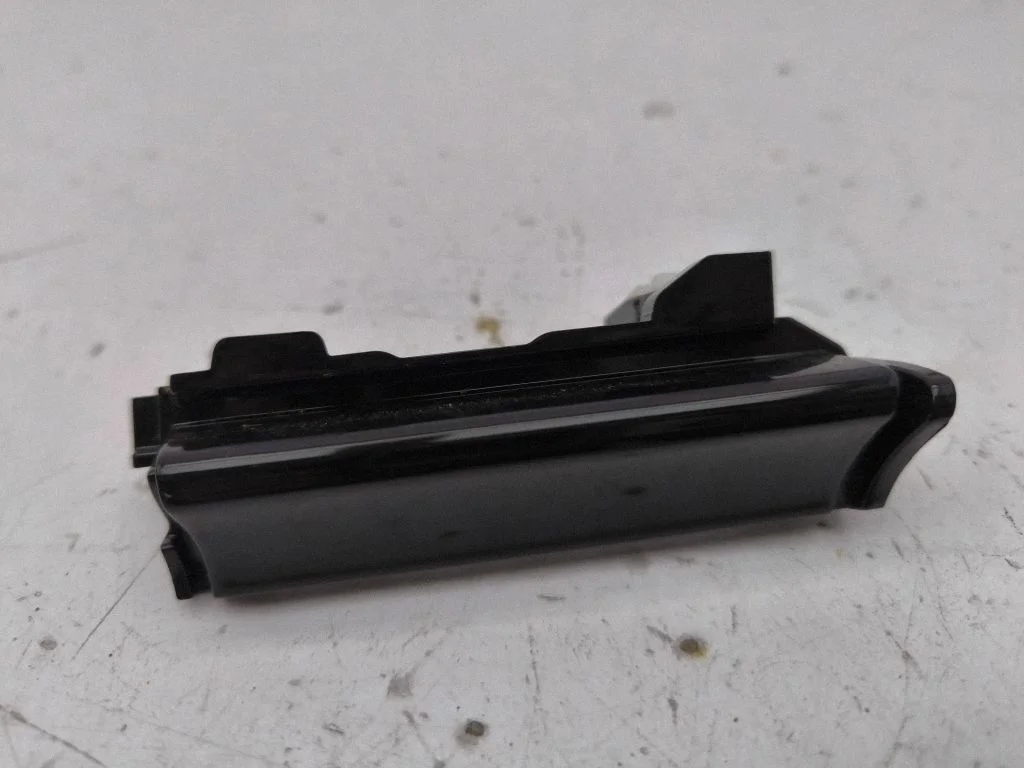 Dashboard glove box trim – KIA Niro (2016-2022)