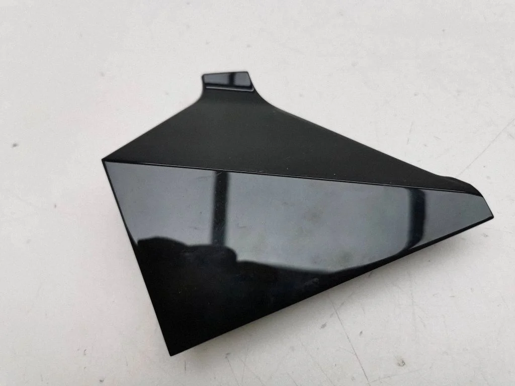 Dashboard glove box trim 8Y2857186