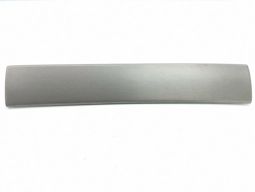 Dashboard glove box trim 4B1853190