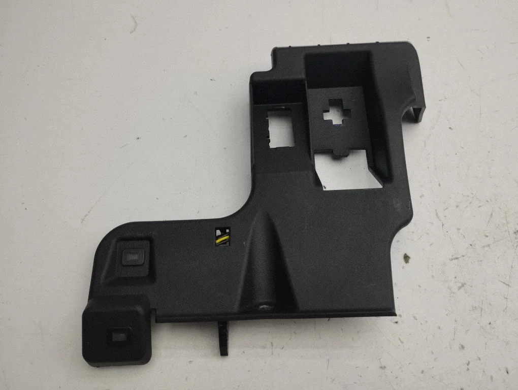 Dashboard lower bottom trim panel 1ZY63TRMA