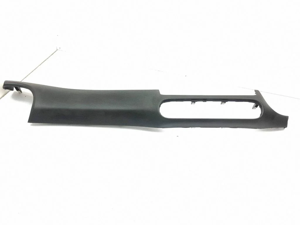 Armatuurlaua keskmine viimistluspaneel 84760J9910