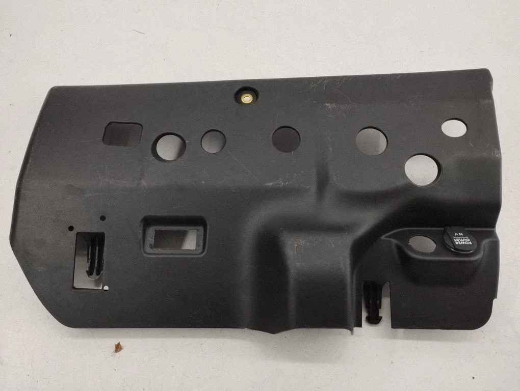 Dashboard lower bottom trim panel 7P5815174C