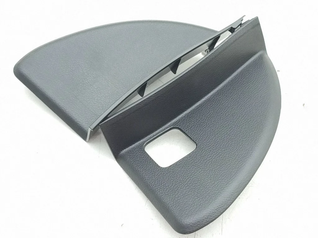 Paneļa apdares panelis (sānu) 8002B129