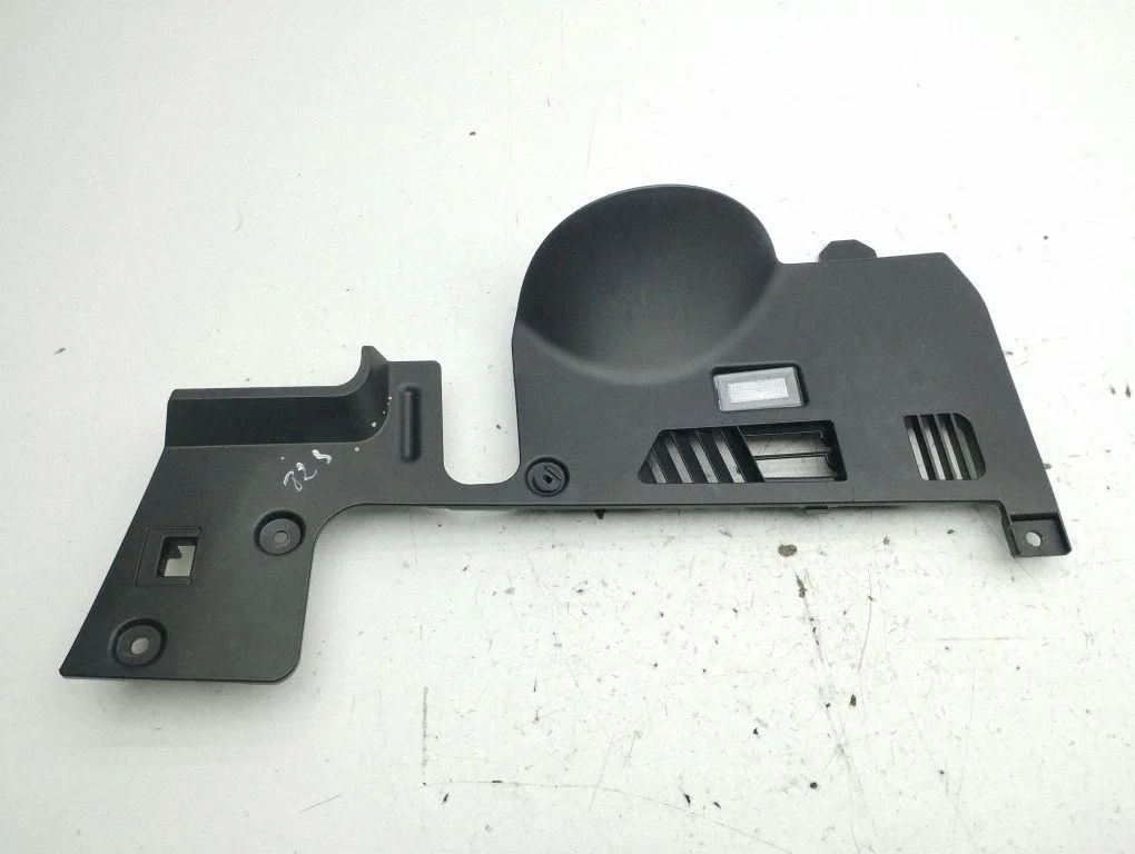 Dashboard lower bottom trim panel 112655300C