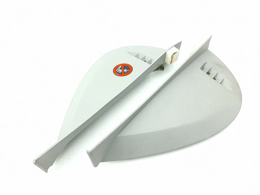 Dashboard side end trim – Chrysler Grand Voyager V (2007-2015)