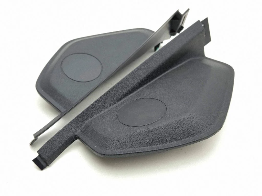 Dashboard side end trim LV4BS044C61B