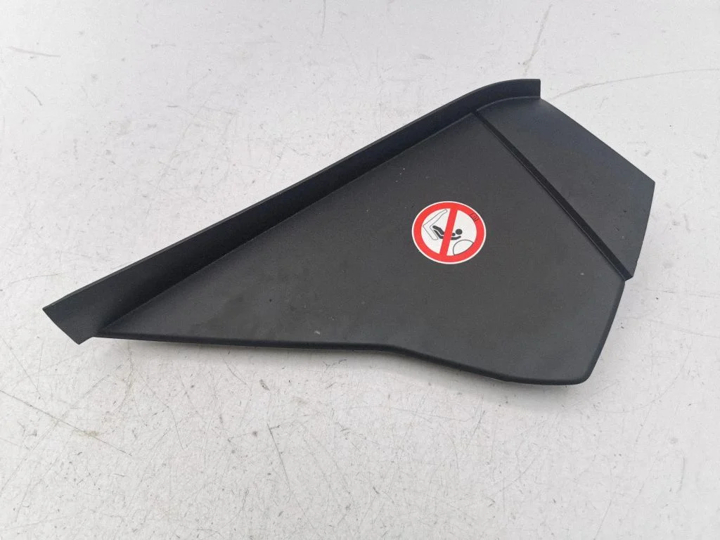 Armatuurlaua külje viimistluspaneel – Renault Clio V (2019-2025)