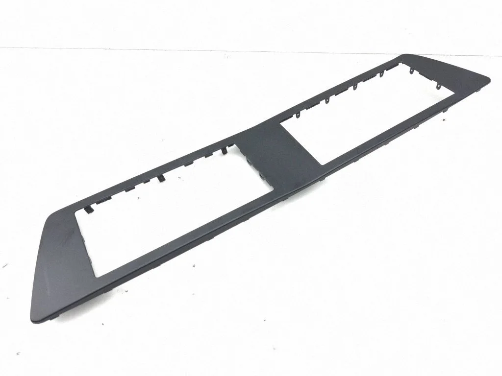 Näidikute paneeli viimistlus 84740R2500
