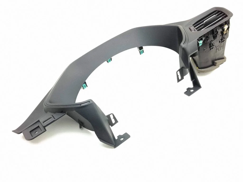 Dashboard trim LV4BS044D70