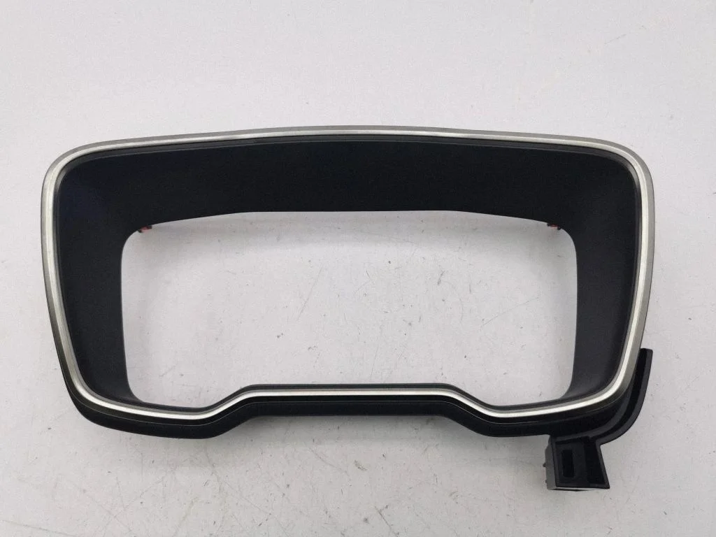 Dashboard trim 5541102C30