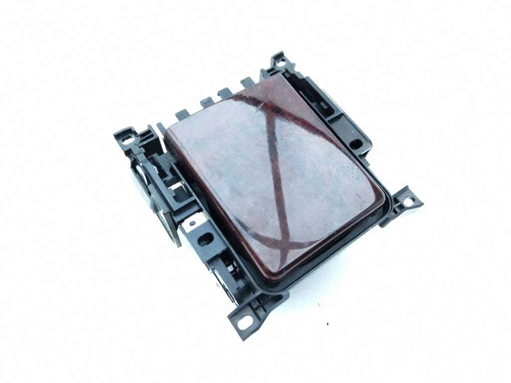 Uchwyt na kubek – Lexus IS 220D-250-350 (2006-2013)