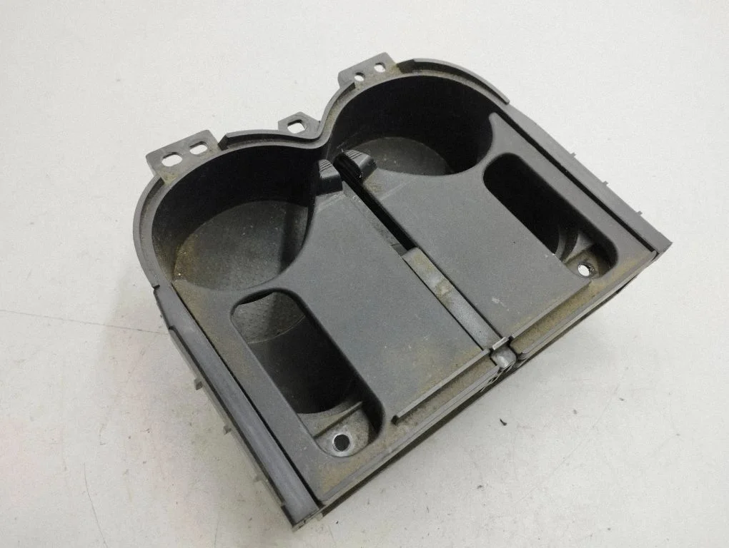 Uchwyt na kubek – Toyota RAV 4 (XA20) (2000-2005)