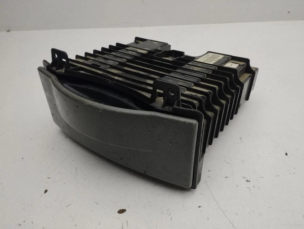 Cup holder – Chrysler Town & Country V (2008-2016)